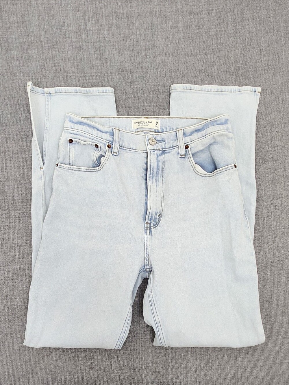 Abercrombie & Fitch Slim Straight Semi Distressed  Style Vent Slide Split. 28 - Picture 2 of 12